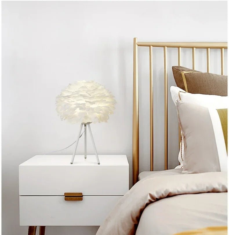 Lampe de chevet en plumes GlamLight Chic