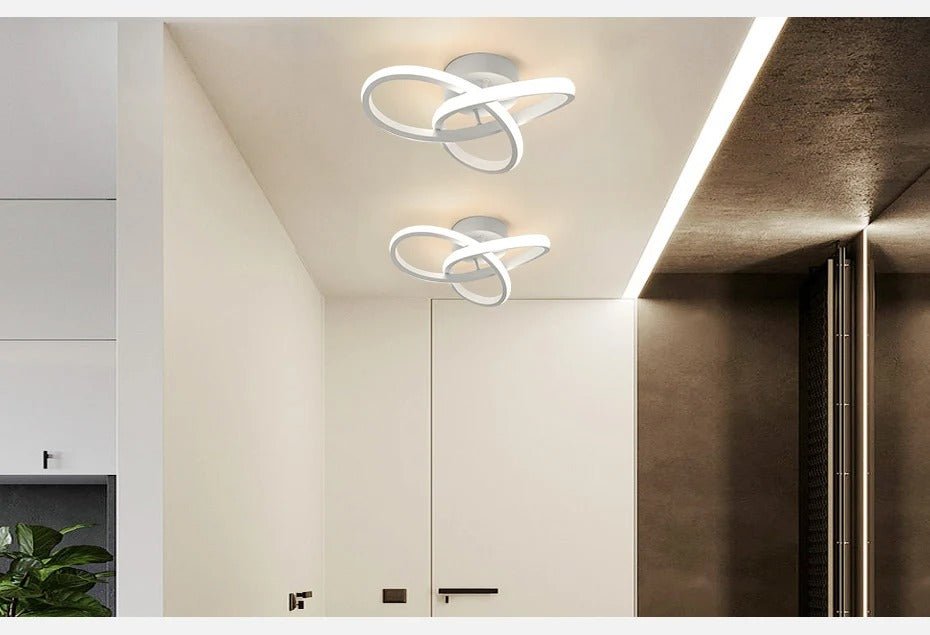 Lustre NuvéeLight corridor